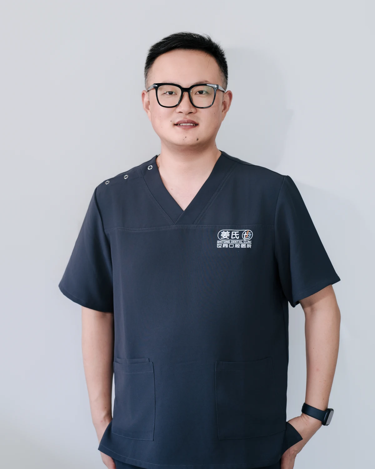 费守祥种植修复科主任 / 主治医师形象照